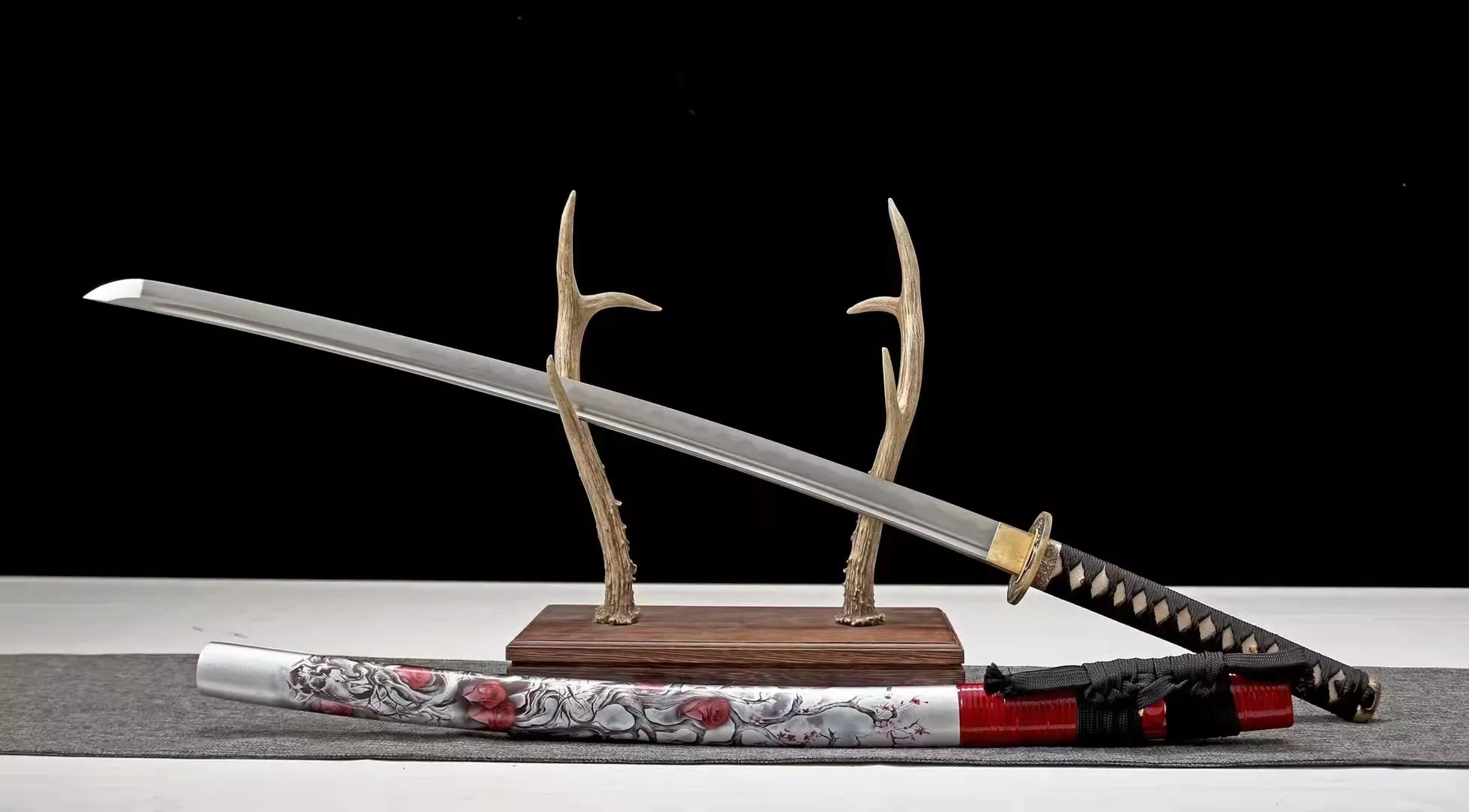 Katana Ama (acier T10 Véritable Hamon & Peau De Raie)